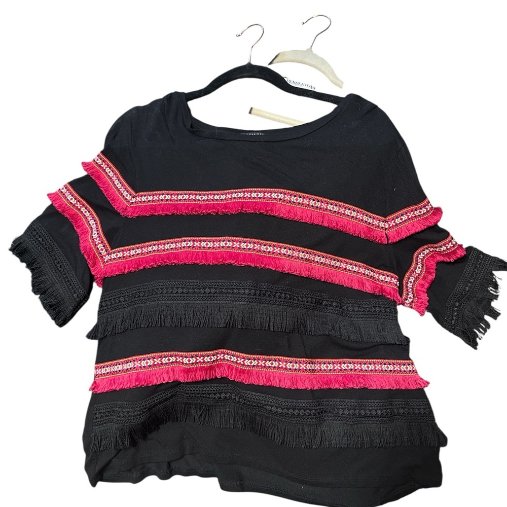 NWOT Women’s XL Grace Elements Black Top with Pink Fringe Accents - Picture 6 of 6